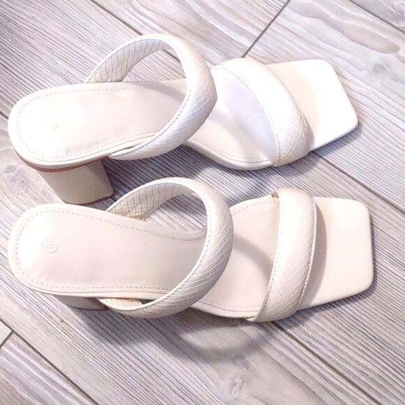 (6-3100)  Juliet Holy Womens Chunky Heels Open Toe Strappy Sandals Sz 11 - Picture 9 of 11